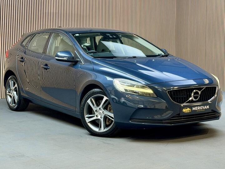 Volvo V40 1.5 T3 Momentum Nav Plus Auto Euro 6 (s/s) 5dr