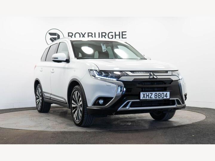 Mitsubishi OUTLANDER 2.0 MIVEC Exceed CVT 4WD Euro 6 (s/s) 5dr Mitsubishi OUTLANDER 2.0 MIVEC Exceed CVT 4WD Euro 6 (s/s) 5dr