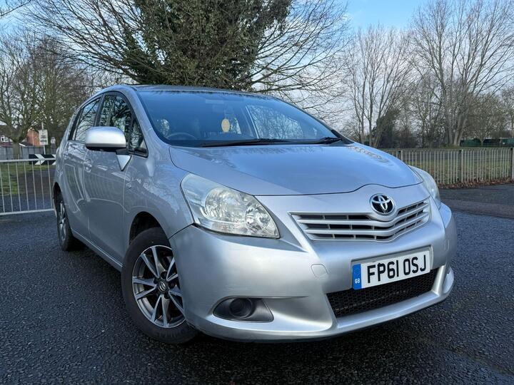 Toyota Verso 1.6 V-Matic T2 Euro 5 5dr
