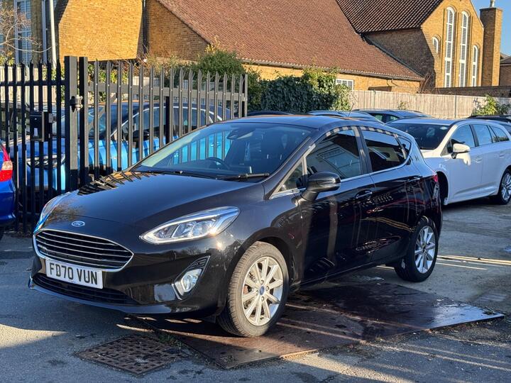 Ford Fiesta 1.0T EcoBoost Titanium Euro 6 (s/s) 5dr