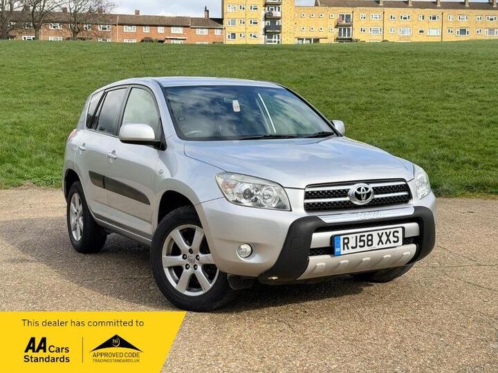 Toyota RAV4 2.0 XT-R 4WD 5dr