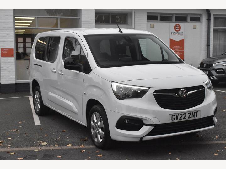 Vauxhall Combo Life 1.5 Turbo D SE XL MPV Euro 6 (s/s) 5dr (7 Seat) Vauxhall Combo Life 1.5 Turbo D SE XL MPV Euro 6 (s/s) 5dr (7 Seat)