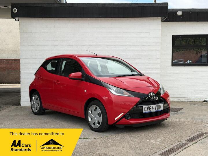 Toyota AYGO 1.0 VVT-i X-play X-shift Euro 5 5dr Euro 5
