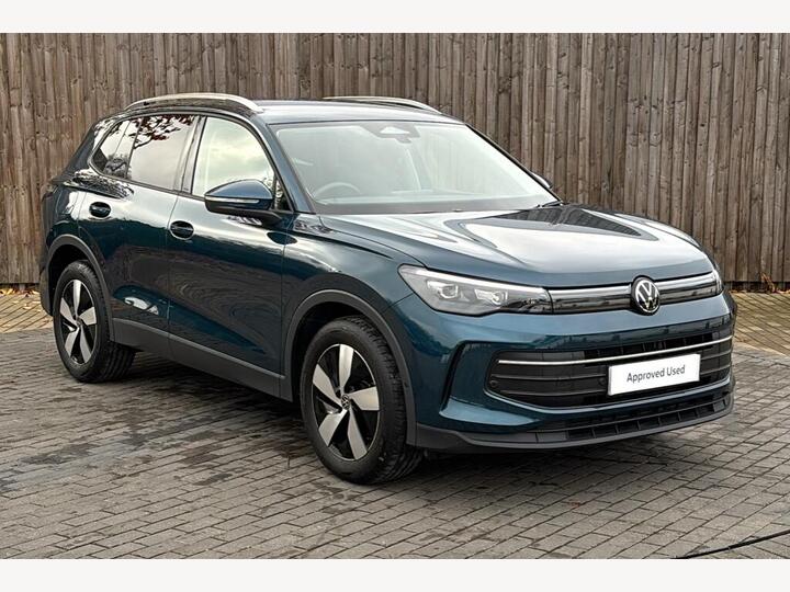 Volkswagen Tiguan 1.5 ETSI MHEV Match DSG Euro 6 (s/s) 5dr Volkswagen Tiguan 1.5 ETSI MHEV Match DSG Euro 6 (s/s) 5dr