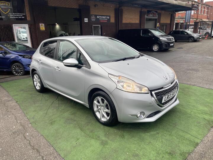 Peugeot 208 1.2 VTi Active Euro 5 5dr