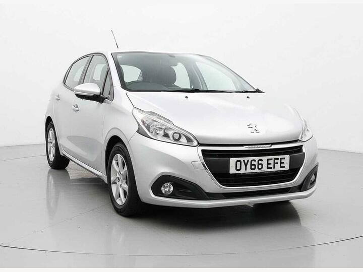 Peugeot 208 1.2 PureTech Active Euro 6 5dr Peugeot 208 1.2 PureTech Active Euro 6 5dr