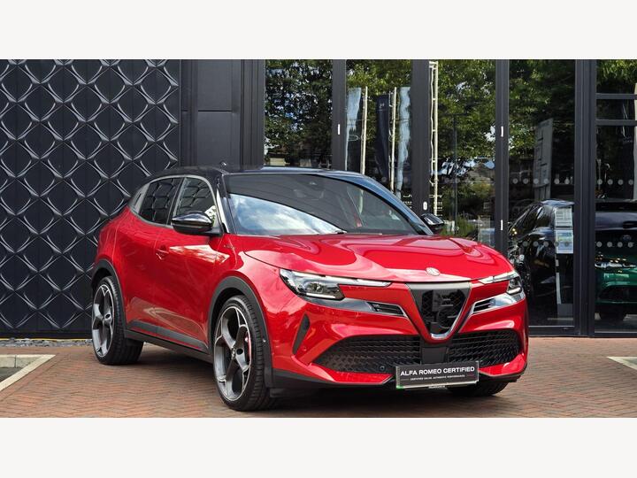 Alfa Romeo Junior 54kWh Elettrica Veloce Auto 5dr