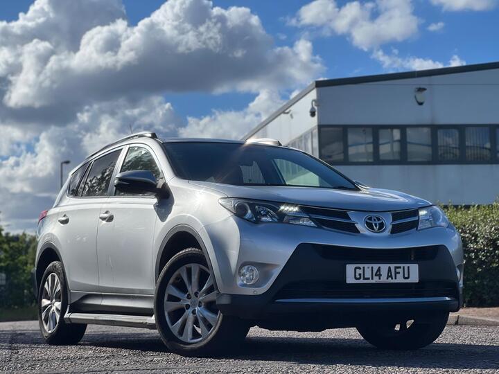 Toyota RAV4 2.0 D-4D Invincible 4WD Euro 5 (s/s) 5dr
