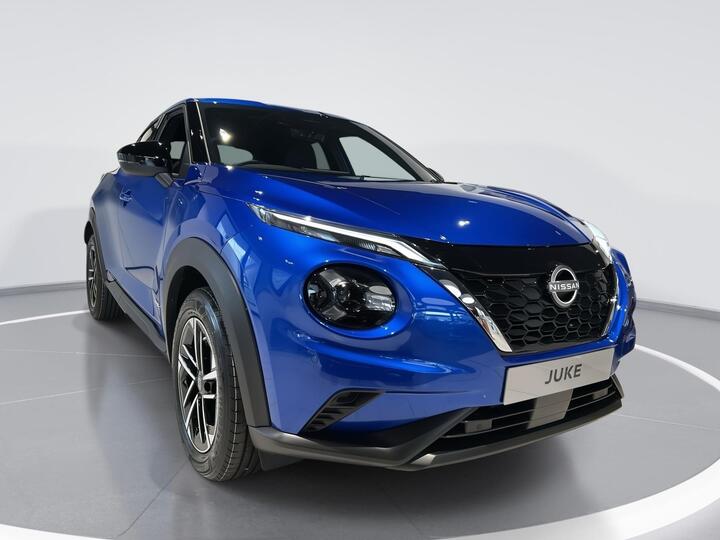 Nissan JUKE 1.6 N-Connecta Auto Euro 6 5dr