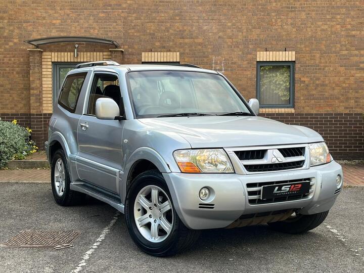Mitsubishi Shogun 3.2 DI-D Warrior 3dr