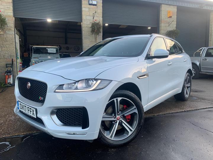 Jaguar F-PACE 3.0 D300 V6 S Auto AWD Euro 6 (s/s) 5dr