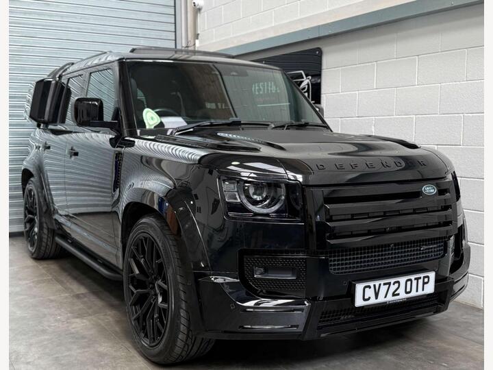 Land Rover DEFENDER 3.0 D300 MHEV X-Dynamic SE Auto 4WD Euro 6 (s/s) 5dr