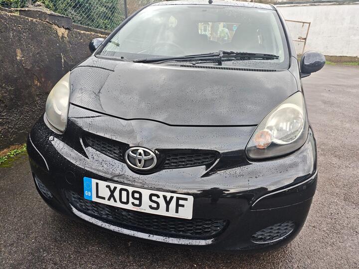 Toyota AYGO 1.0 VVT-i Black MultiMode Euro 4 5dr (AC)