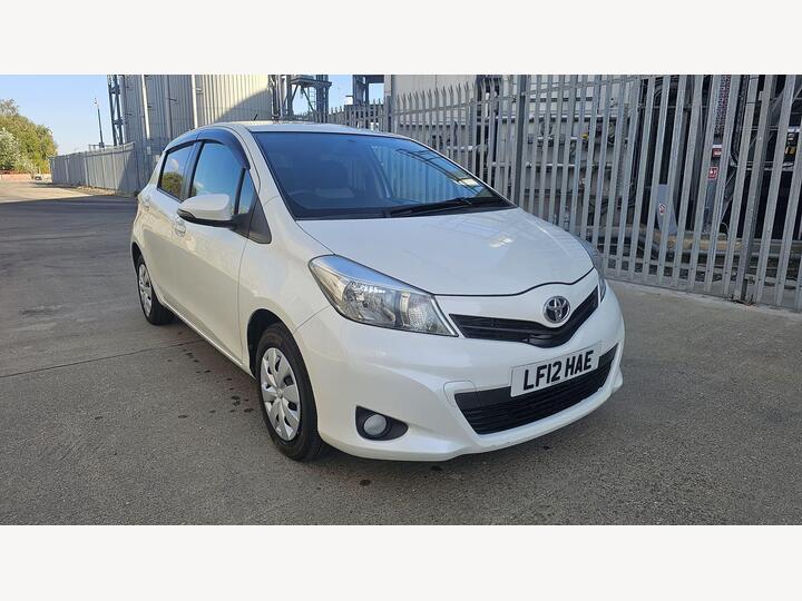 Toyota Yaris 1.33 Dual VVT-i Icon Multidrive S Euro 5 5dr