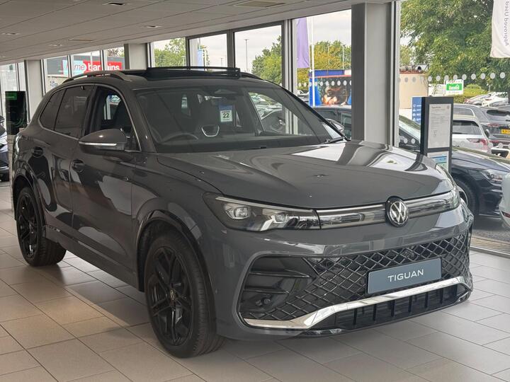 Volkswagen Tiguan 1.5 ETSI MHEV R-Line DSG Euro 6 (s/s) 5dr