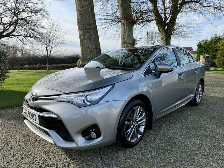 Toyota Avensis 1.8 V-Matic Business Edition CVT Euro 6 4dr