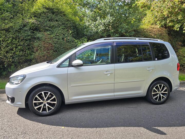 Volkswagen Touran 1.4 TSI SE DSG Euro 5 5dr Volkswagen Touran 1.4 TSI SE DSG Euro 5 5dr