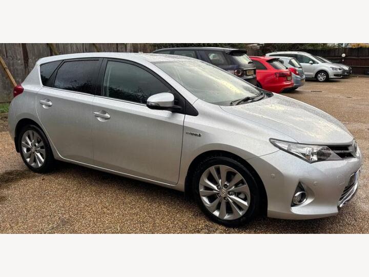 Toyota Auris 1.8 VVT-h Excel CVT Euro 5 (s/s) 5dr Toyota Auris 1.8 VVT-h Excel CVT Euro 5 (s/s) 5dr