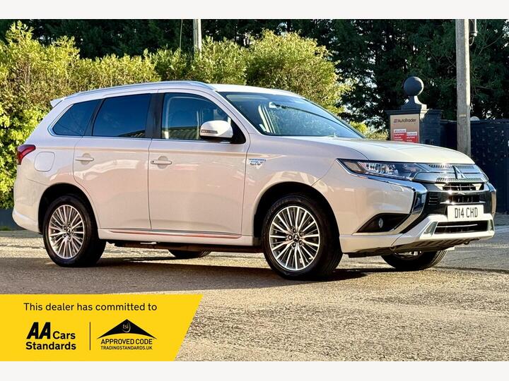 Mitsubishi Outlander 2.4h TwinMotor 13.8kWh Juro CVT 4WD Euro 6 (s/s) 5dr