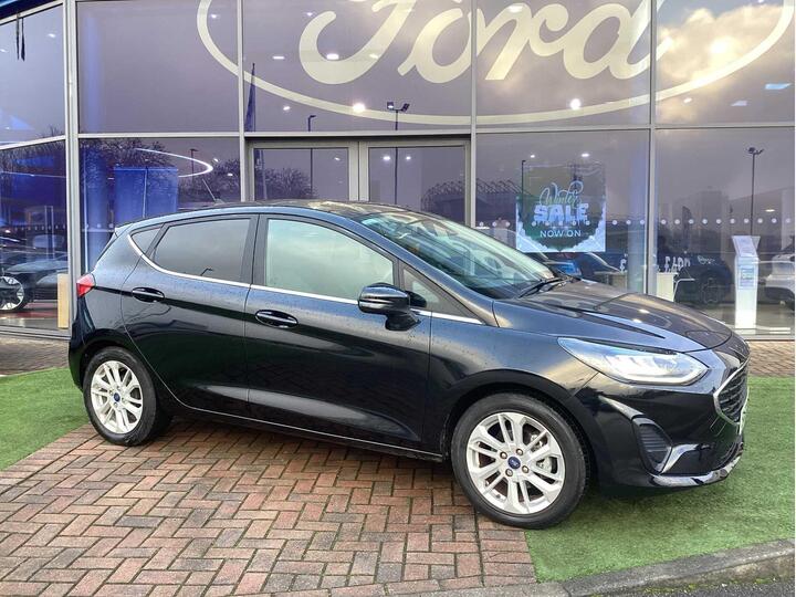 Ford Fiesta 1.0T EcoBoost Titanium Euro 6 (s/s) 5dr Ford Fiesta 1.0T EcoBoost Titanium Euro 6 (s/s) 5dr