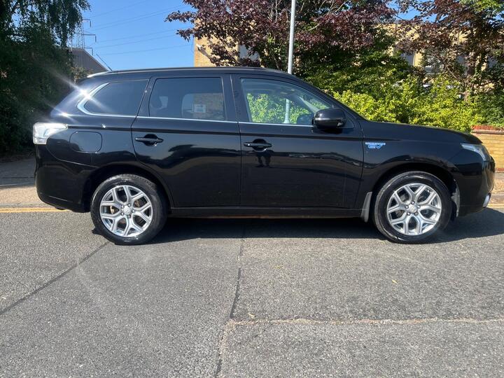Mitsubishi Outlander 2.0h 12kWh GX4h CVT 4WD Euro 5 (s/s) 5dr
