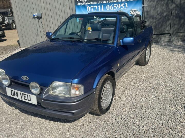 Ford Escort 1.6 XR3i Two-Tone 2dr