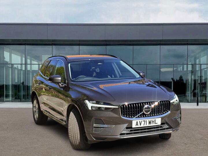 Volvo XC60 2.0 B4 MHEV Momentum Auto AWD Euro 6 (s/s) 5dr