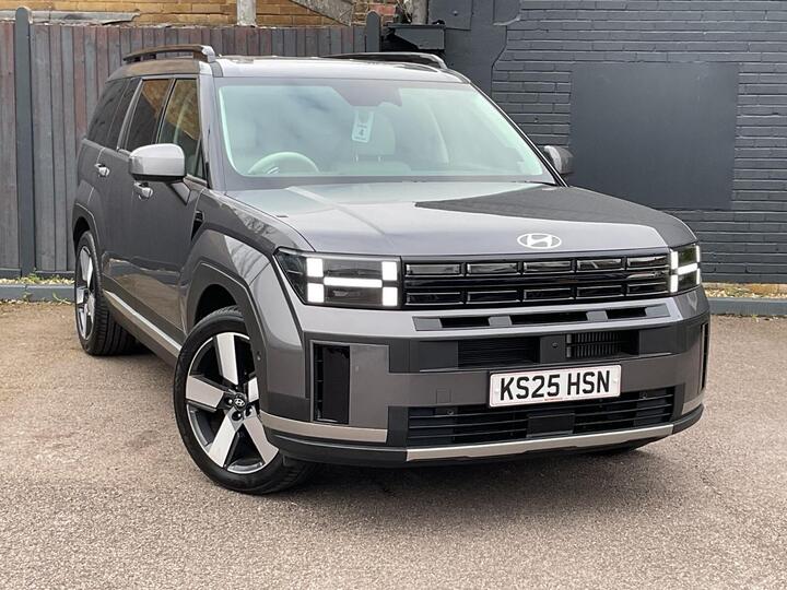 Hyundai Santa Fe 1.6 H T-GDi Ultimate Auto Euro 6 (s/s) 5dr (7Seat) Hyundai Santa Fe 1.6 H T-GDi Ultimate Auto Euro 6 (s/s) 5dr (7Seat)