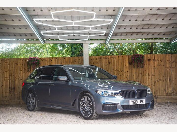 BMW 5 SERIES 2.0 520d M Sport Touring Auto XDrive Euro 6 (s/s) 5dr