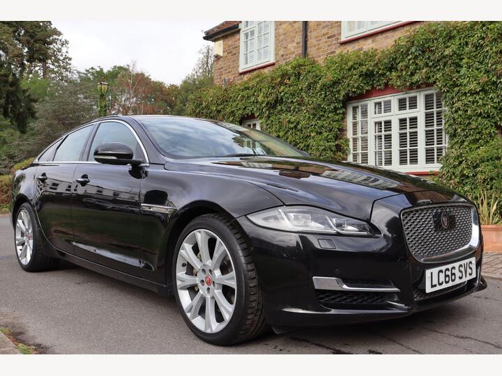 Jaguar XJ 3.0d V6 Portfolio Auto Euro 6 (s/s) 4dr