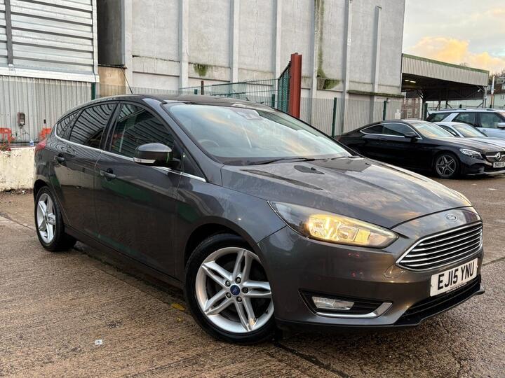 Ford Focus 1.6 Titanium Powershift Euro 6 5dr