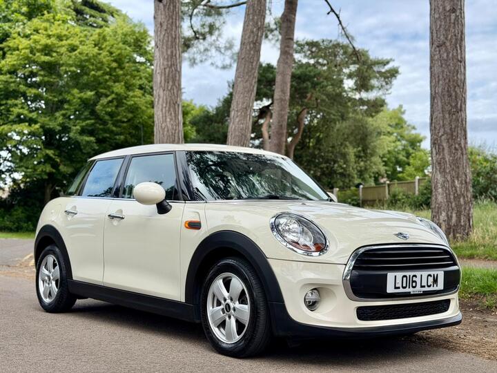 MINI Hatch 1.5 Cooper D Euro 6 (s/s) 5dr