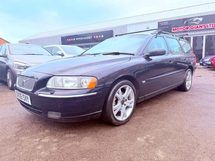 Volvo V70 2.4 SE 5dr