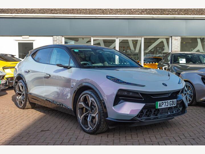 Lotus Eletre 112kWh R Auto 4WD 5dr (Dual Motor) Lotus Eletre 112kWh R Auto 4WD 5dr (Dual Motor)