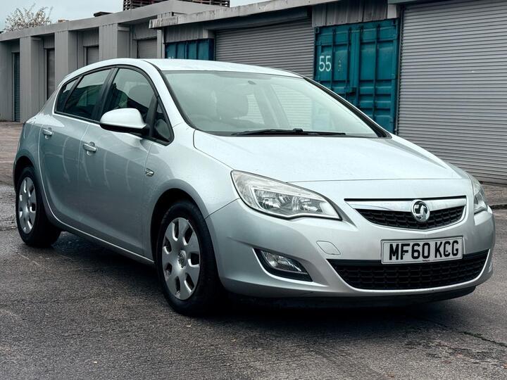 Vauxhall Astra 1.6 16v Exclusiv Euro 5 5dr