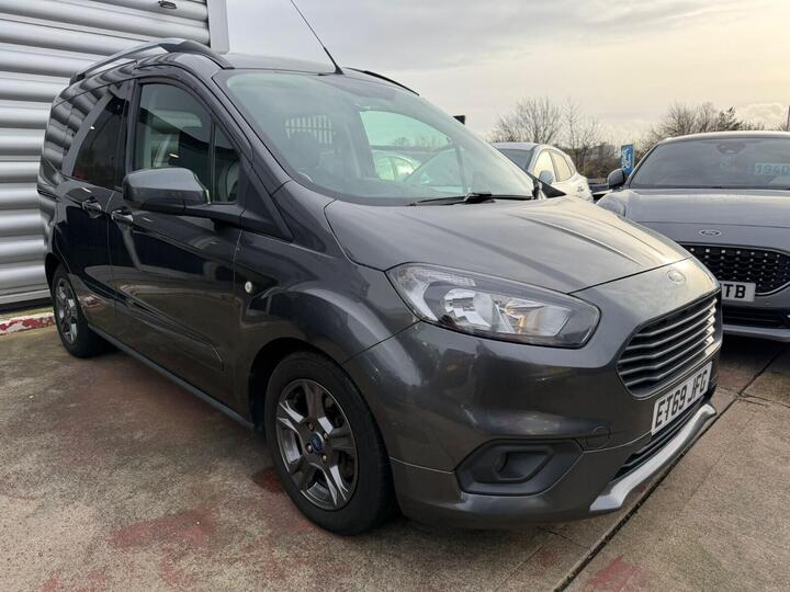 Ford Tourneo Courier 1.0 EcoBoost Zetec Euro 6 5dr