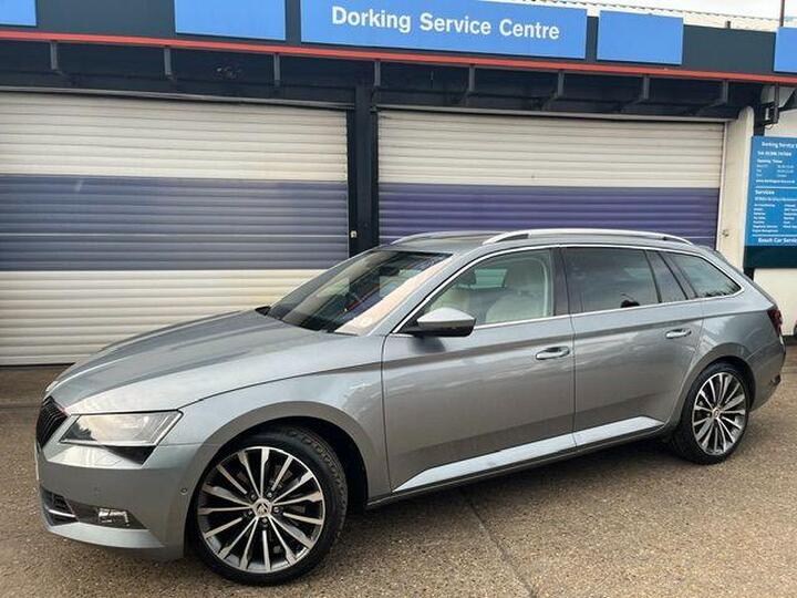 Skoda Superb 2.0 TSI Laurin & Klement DSG 4WD Euro 6 (s/s) 5dr