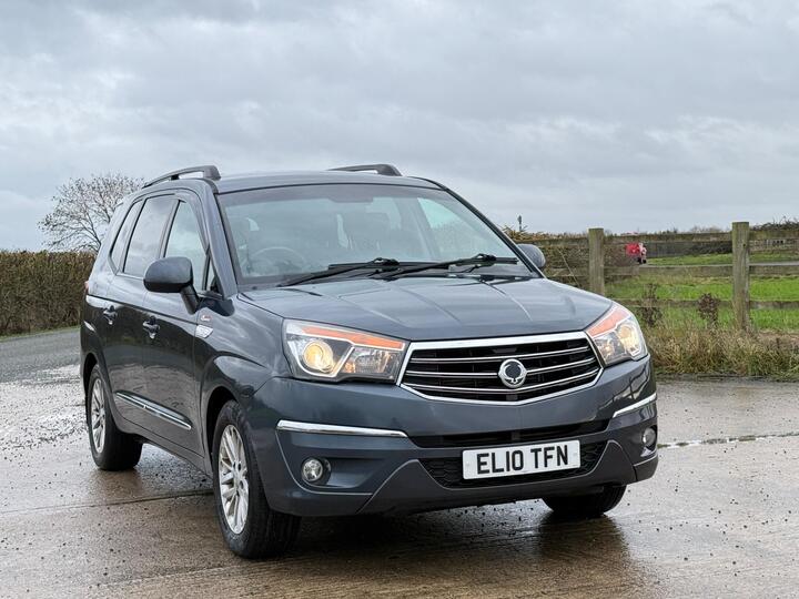 SsangYong Turismo 2.0 E-XDi EX T-Tronic 4WD Selectable Euro 5 5dr