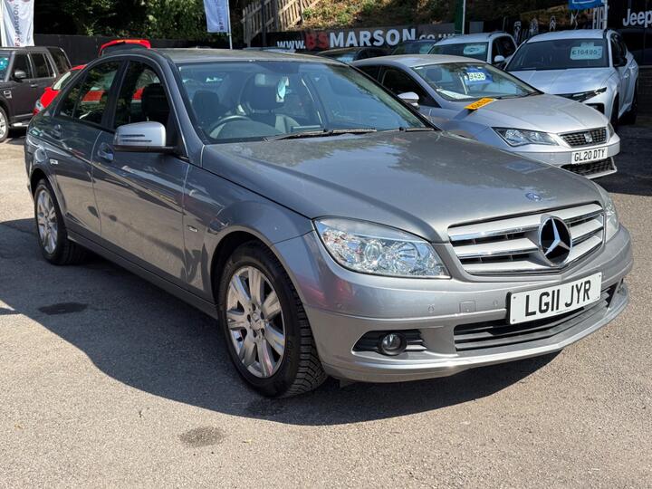 Mercedes-Benz C Class 1.8 C180 BlueEfficiency Executive SE Auto Euro 5 4dr