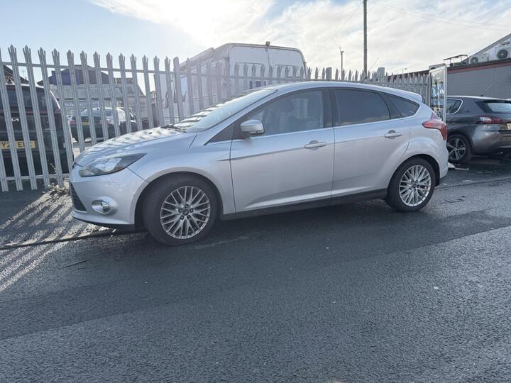 Ford Focus 1.6 TDCi Zetec Euro 5 (s/s) 5dr