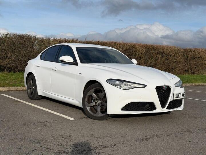 Alfa Romeo Giulia 2.0T Sprint Auto Euro 6 (s/s) 4dr Alfa Romeo Giulia 2.0T Sprint Auto Euro 6 (s/s) 4dr