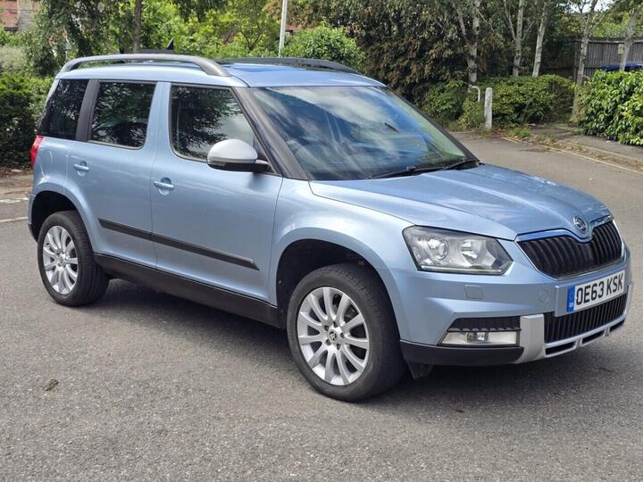 Skoda YETI 2.0 TDI Elegance Outdoor DSG 4WD Euro 5 5dr