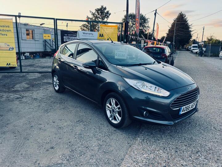 Ford Fiesta 1.5 TDCi Zetec Euro 6 5dr