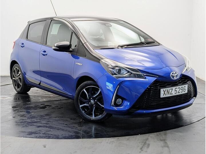 Toyota Yaris 1.5 VVT-h Blue Bi-Tone E-CVT Euro 6 (s/s) 5dr