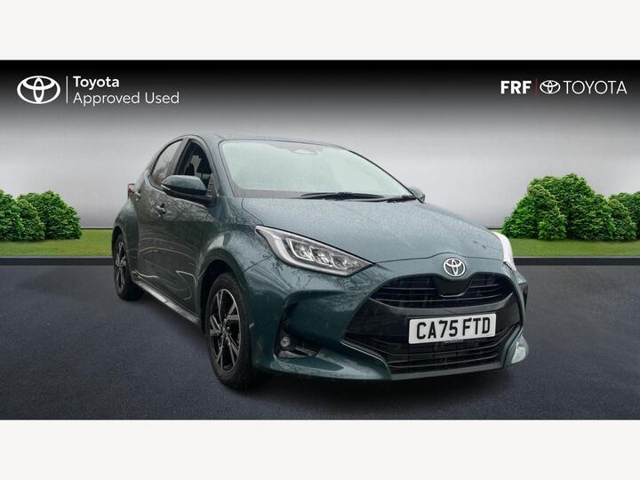 Toyota Yaris 1.5 VVT-h Design E-CVT Euro 6 (s/s) 5dr