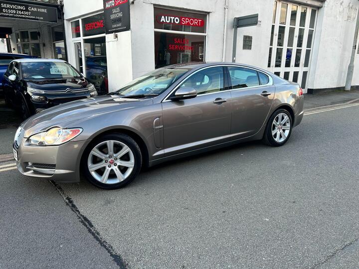 Jaguar XF 3.0d V6 Luxury Auto Euro 5 4dr