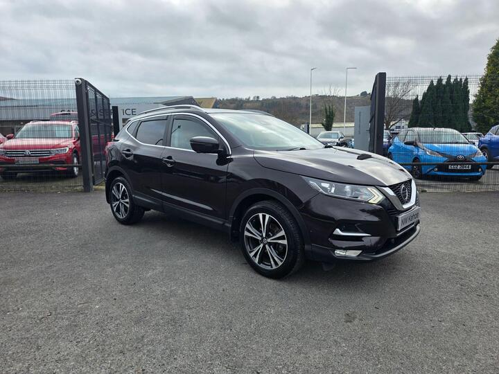Nissan Qashqai 1.3 DIG-T N-Connecta Euro 6 (s/s) 5dr