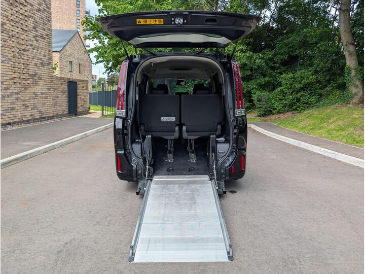 Toyota Noah 2.0 X Welcab Wheelchair Accessible