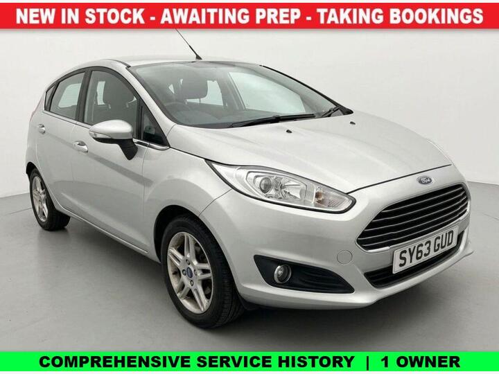 Ford FIESTA 1.0 Zetec Euro 5 (s/s) 5dr