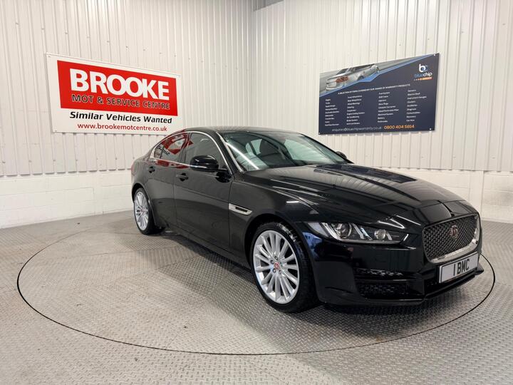 Jaguar XE 2.0d Portfolio Auto AWD Euro 6 (s/s) 4dr